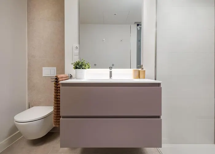 Luxury With A Private Garden شقة إِستيبونا