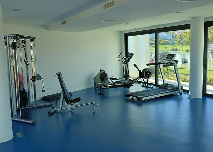 Luxury With A Private Garden شقة *