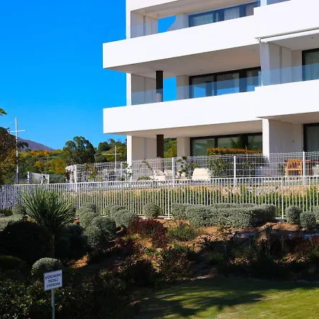 Luxury With A Private Garden Apartman Estepona