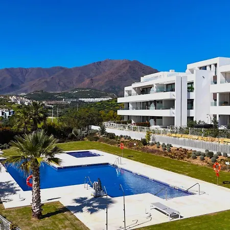Apartman Luxury With A Private Garden Estepona