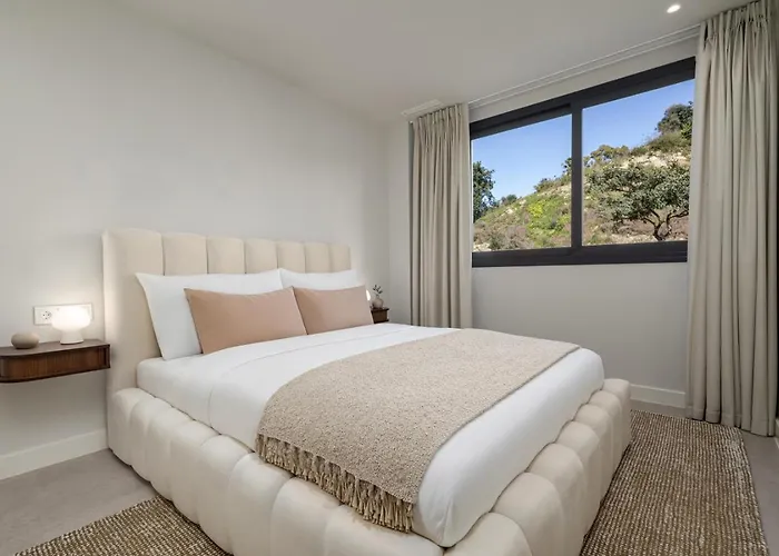 Luxury With A Private Garden 埃斯特波纳