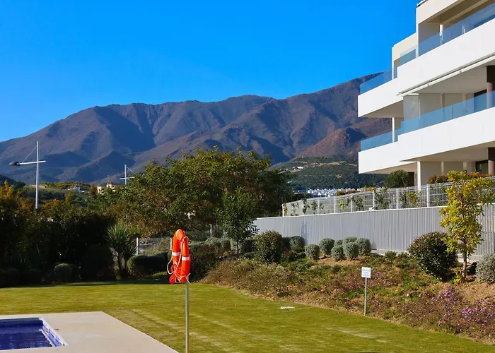 Apartman Luxury With A Private Garden Estepona