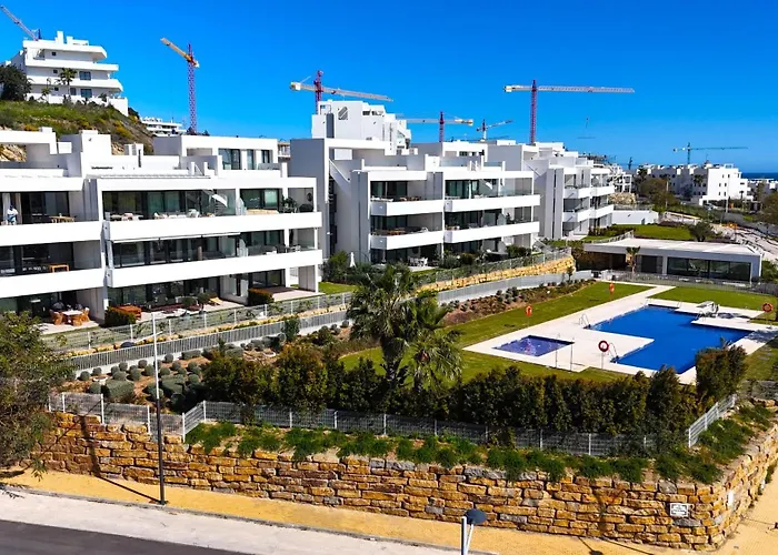 Luxury With A Private Garden *