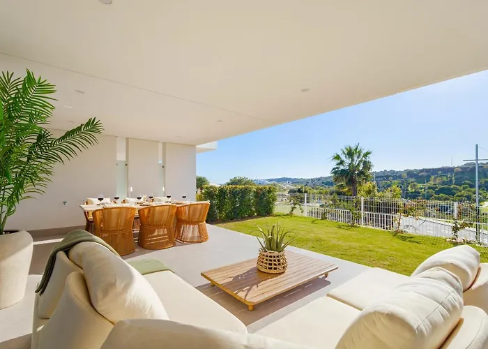 Luxury With A Private Garden * Эстепона