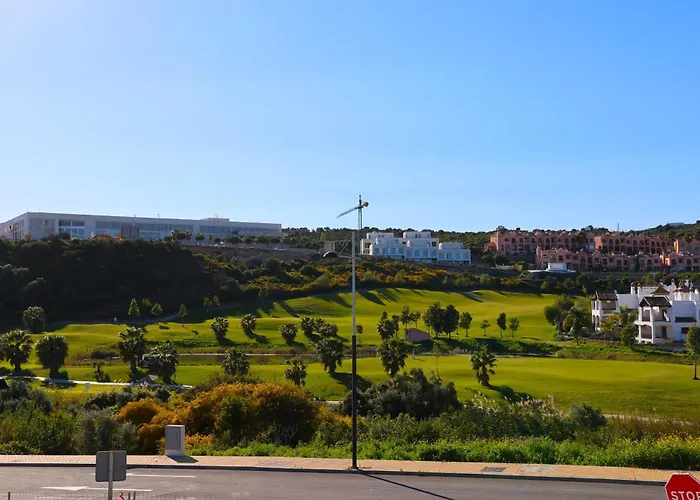 Luxury With A Private Garden Апартаменты